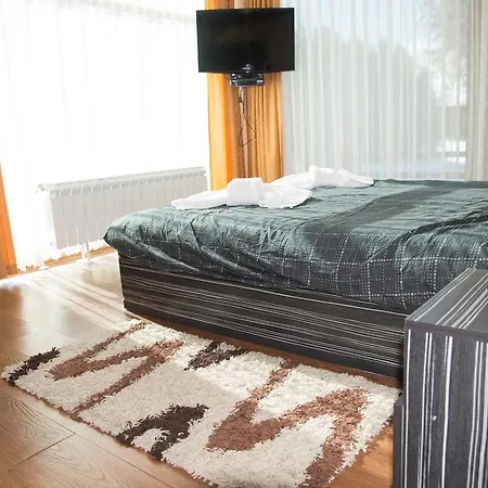 Romantica Forest Feriested